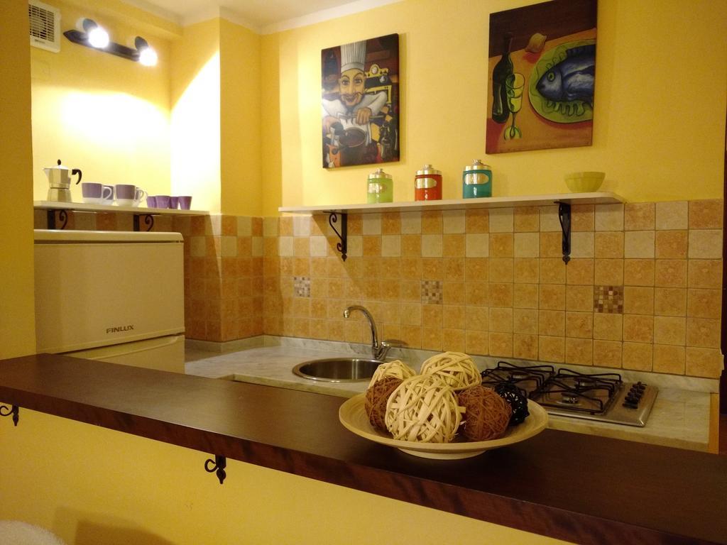 Polifemo Apartment Letojanni Bagian luar foto